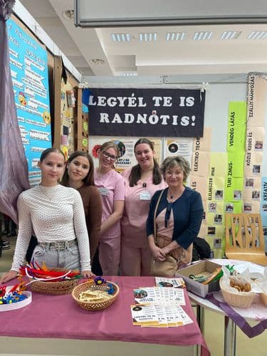 "Jövőd a tét!" pályaválasztási kiállítás